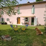 La Salamandre De L'escat بيت ضيافة 3*