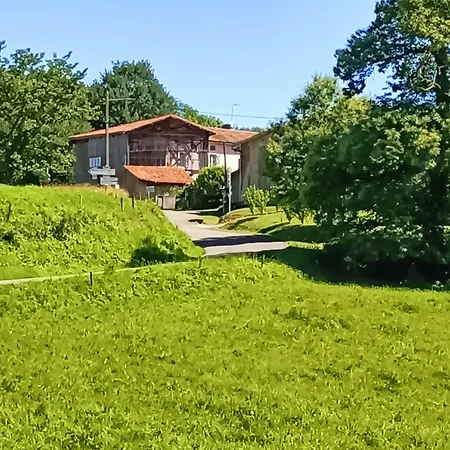 La Salamandre De L'escat Et Table D'hotes 3*